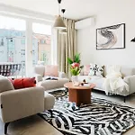 Days - Floor With Terrace & Ac Near Vysehrad Castle
