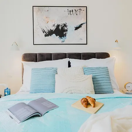 Days - Floor With Terrace & Ac Near Vysehrad Castle *