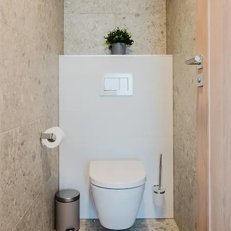 Days - Floor With Terrace & Ac Near Vysehrad Castle Daire Prag