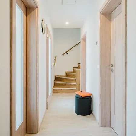 Daire Days - Floor With Terrace & Ac Near Vysehrad Castle *