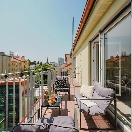Daire Days - Floor With Terrace & Ac Near Vysehrad Castle *