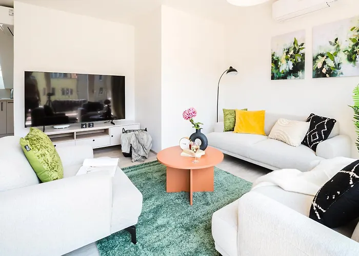 Days - Floor With Terrace & Ac Near Vysehrad Castle Appartamento