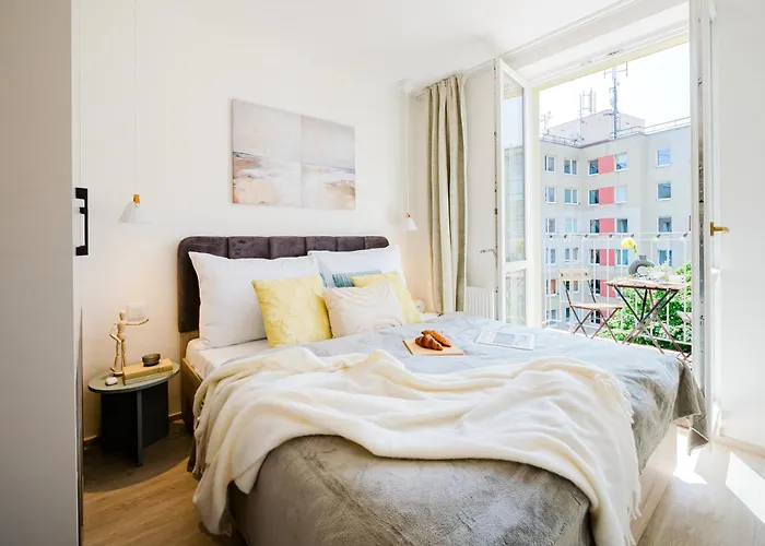 Days - Floor With Terrace & Ac Near Vysehrad Castle Appartamento
